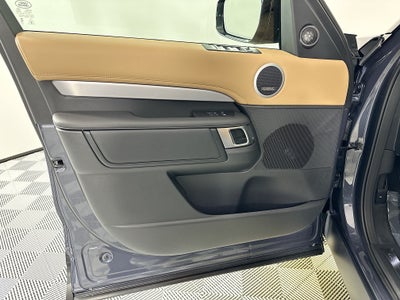 2026 Land Rover Discovery Base