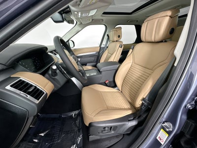 2026 Land Rover Discovery Base