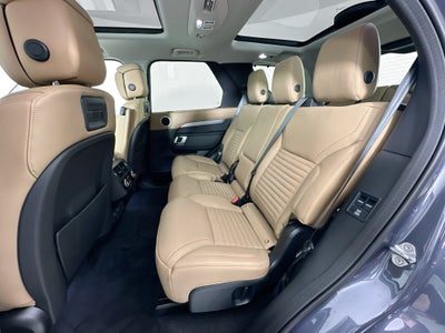 2026 Land Rover Discovery Base