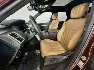 2026 Land Rover Discovery Base