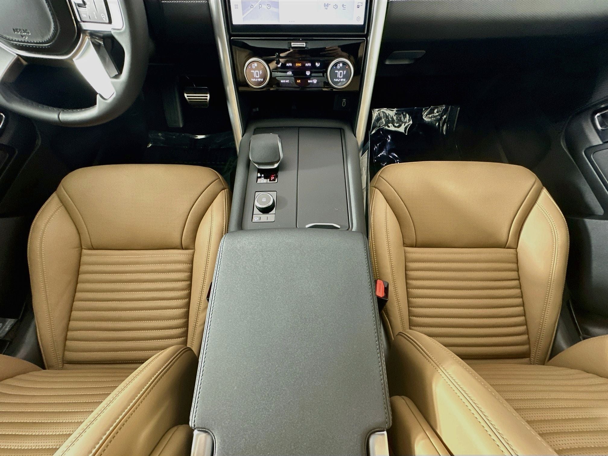 2026 Land Rover Discovery Base