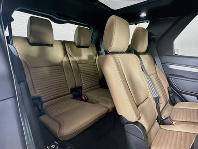 2026 Land Rover Discovery Base