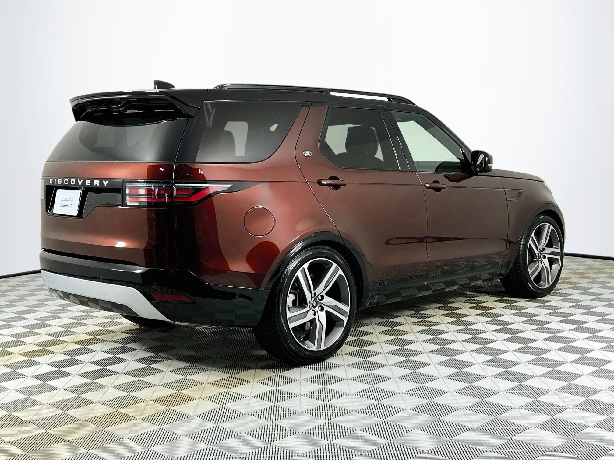 2026 Land Rover Discovery Base