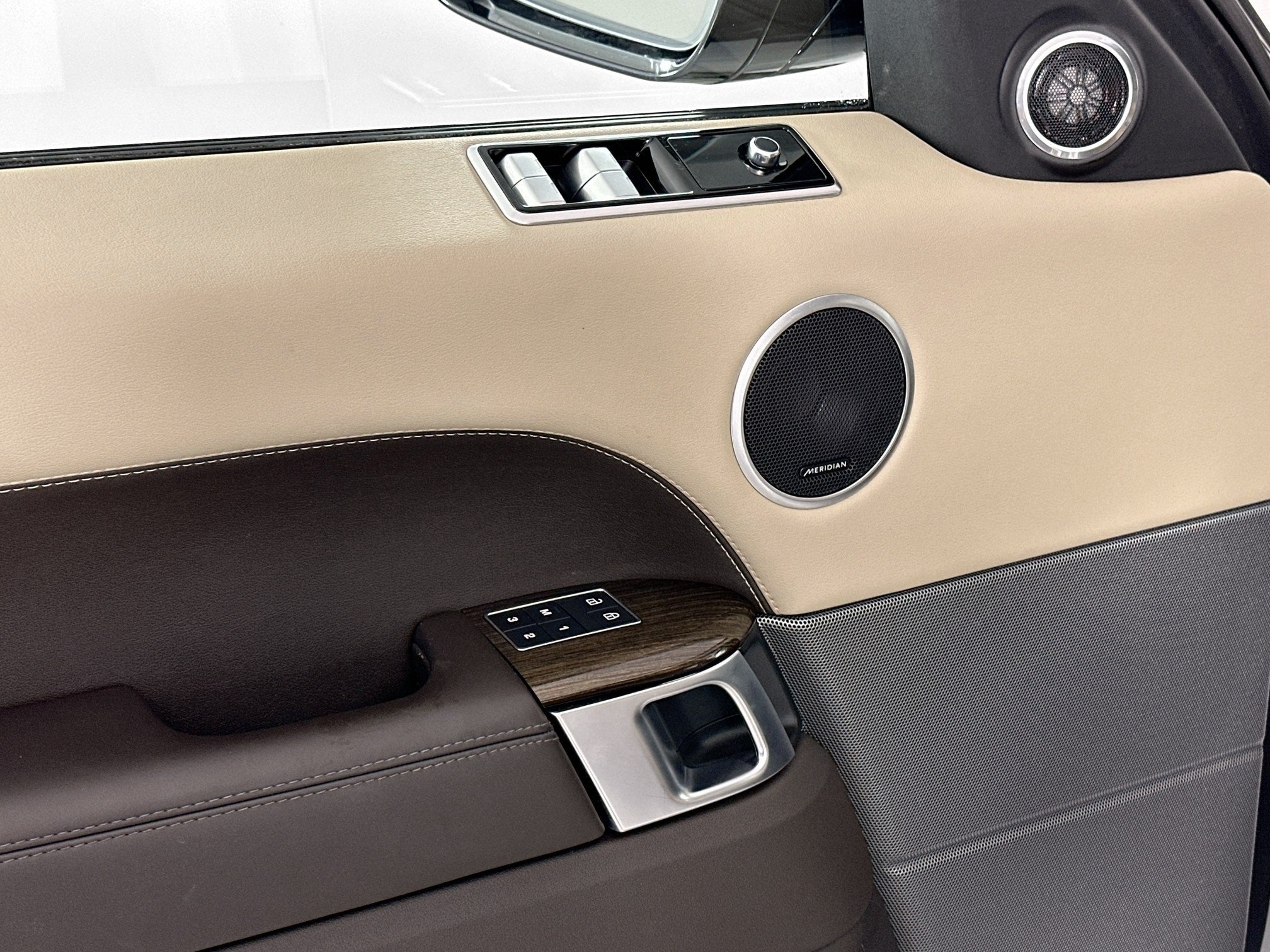 2021 Land Rover Range Rover Sport HSE Silver Edition