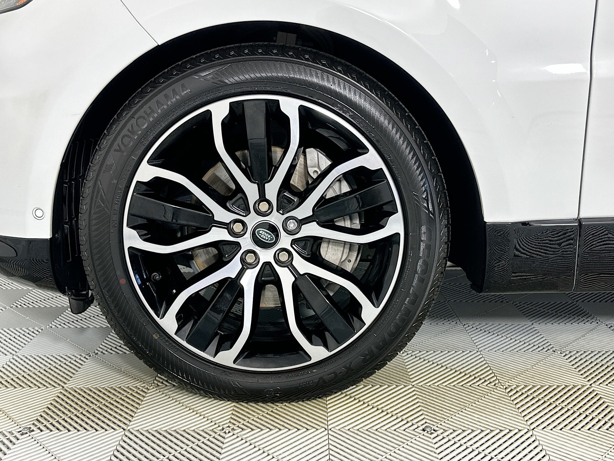 2021 Land Rover Range Rover Sport HSE Silver Edition