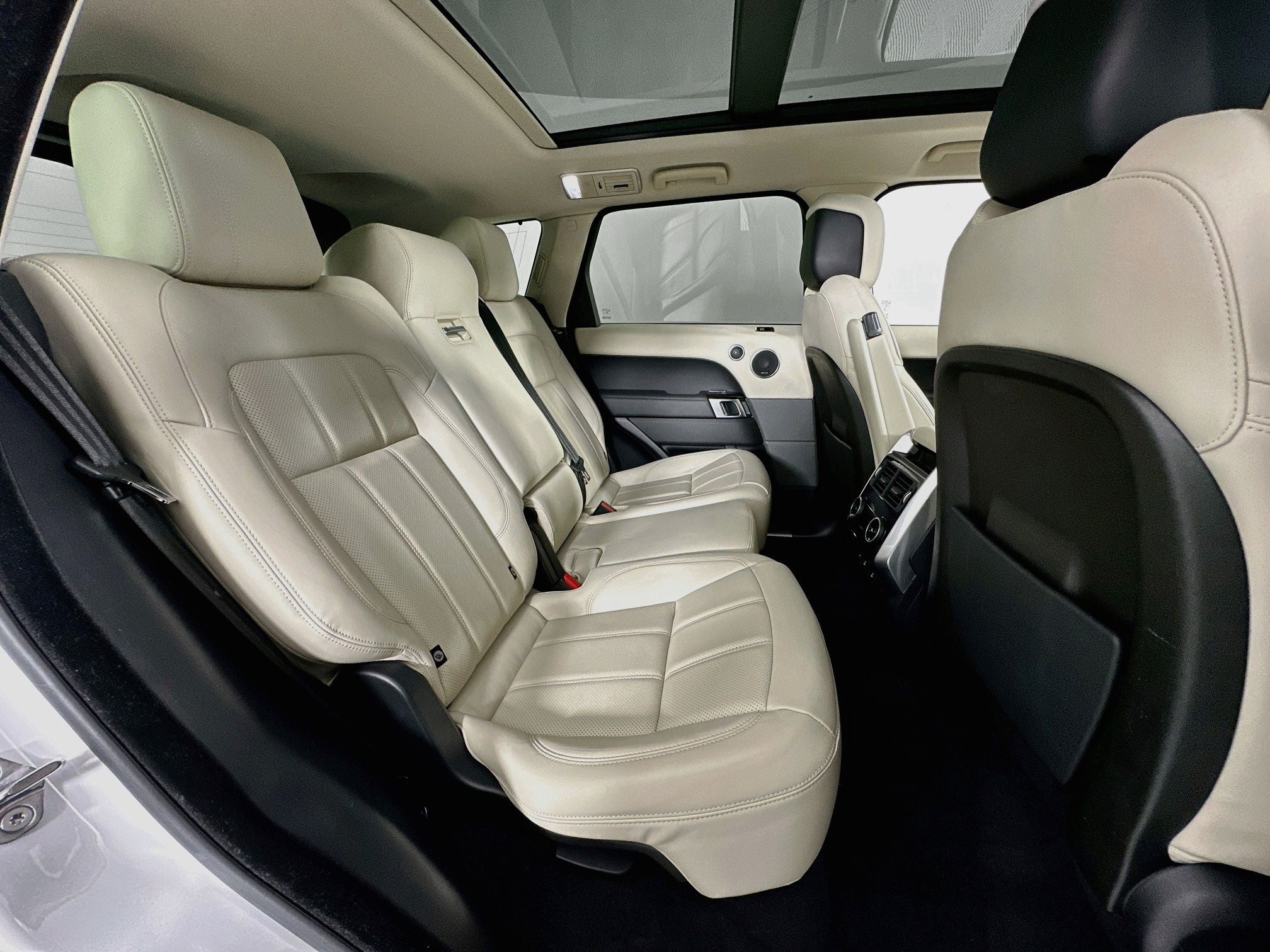 2021 Land Rover Range Rover Sport HSE Silver Edition