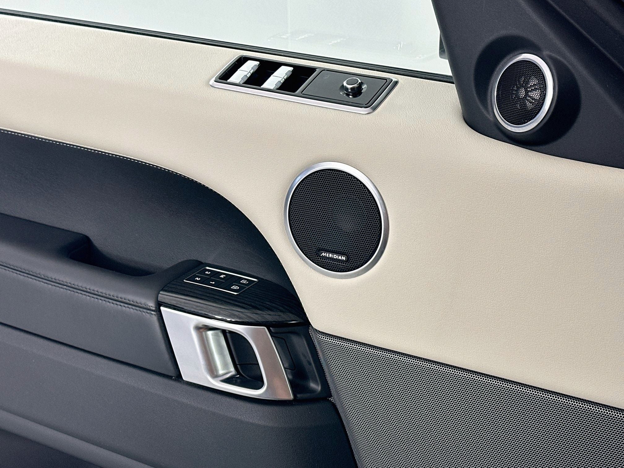 2021 Land Rover Range Rover Sport HSE Silver Edition