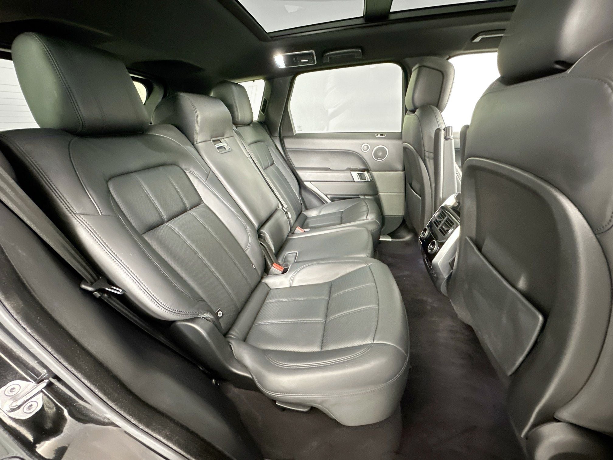 2021 Land Rover Range Rover Sport HSE Silver Edition
