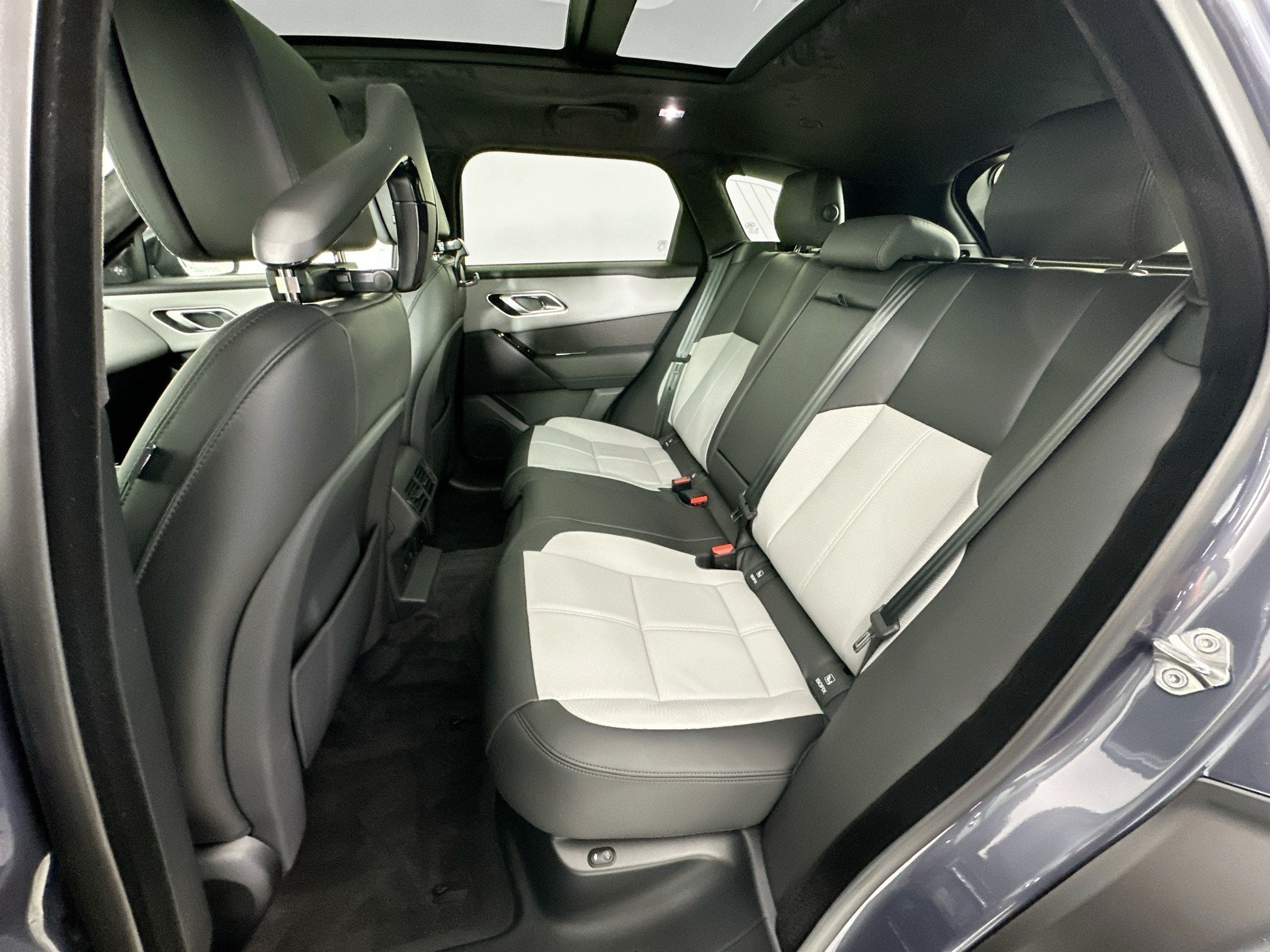 2026 Land Rover Range Rover Velar Autobiography