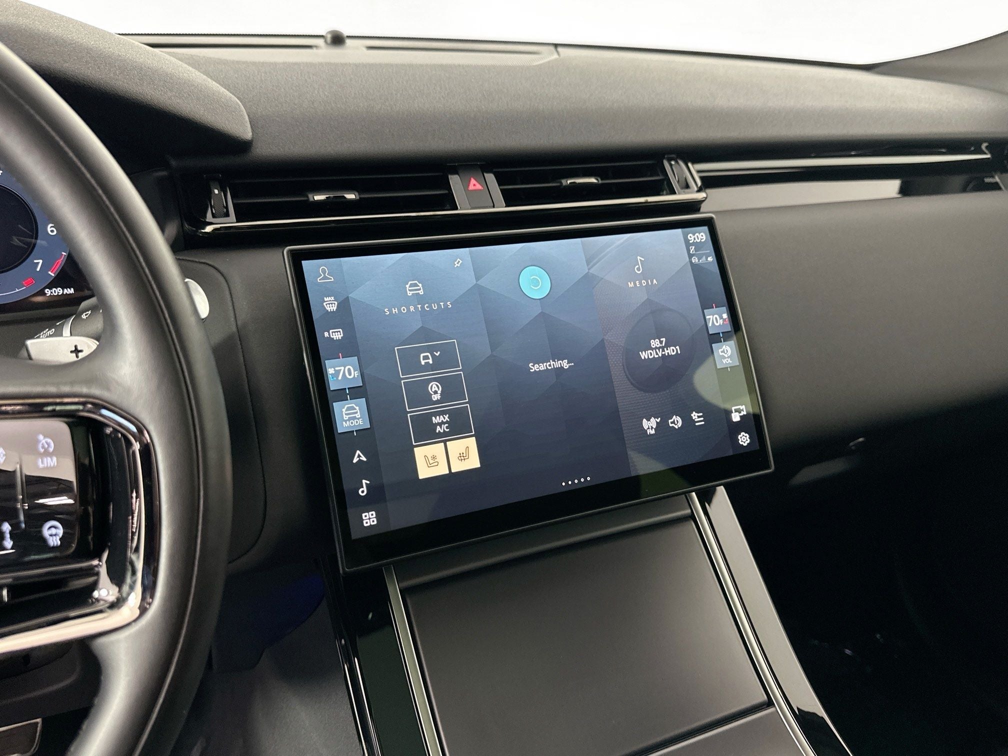 2024 Land Rover Range Rover Velar Dynamic SE
