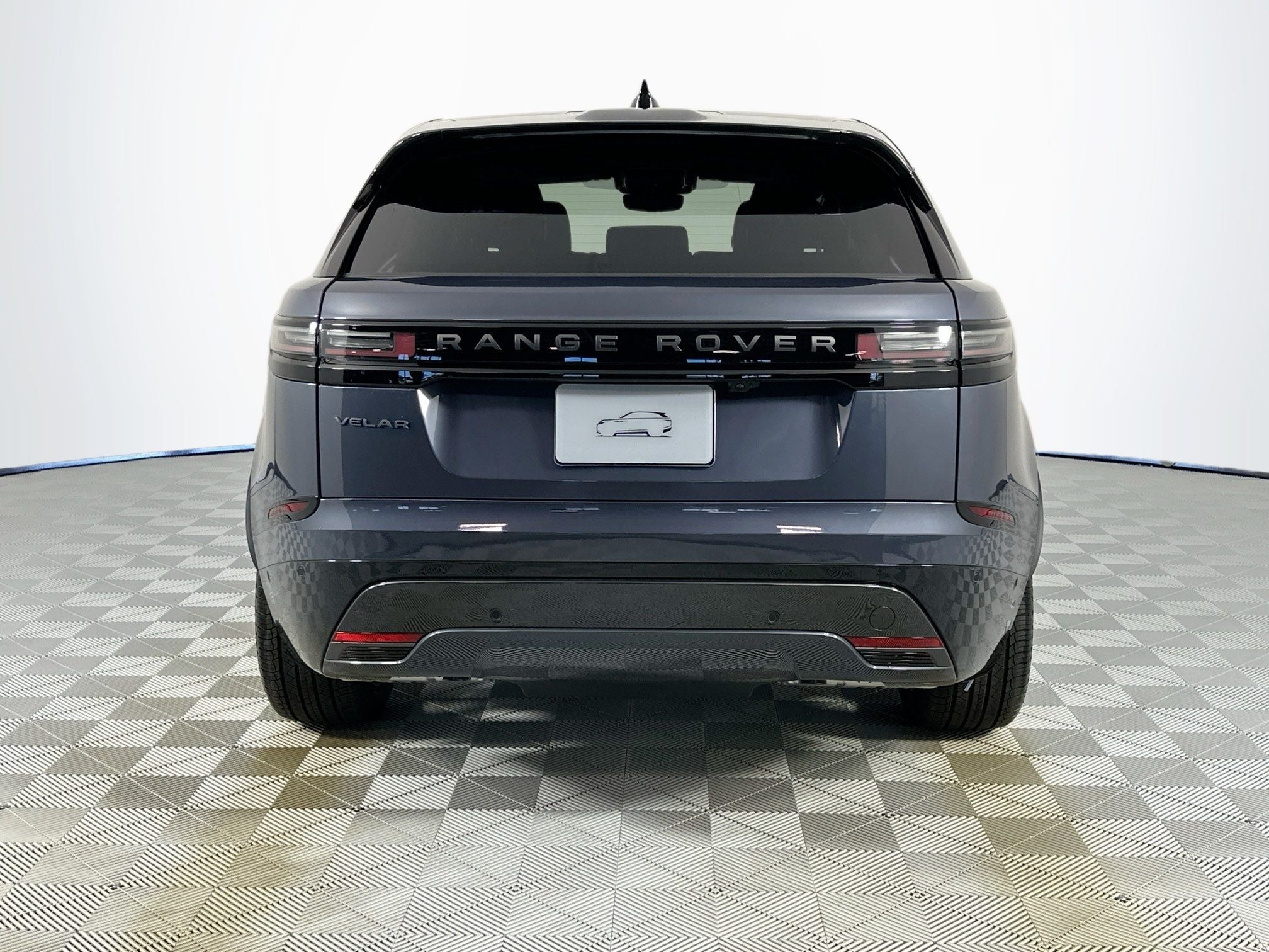 2026 Land Rover Range Rover Velar Dynamic SE