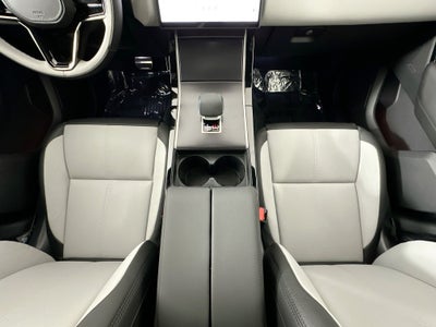 2026 Land Rover Range Rover Velar Dynamic SE