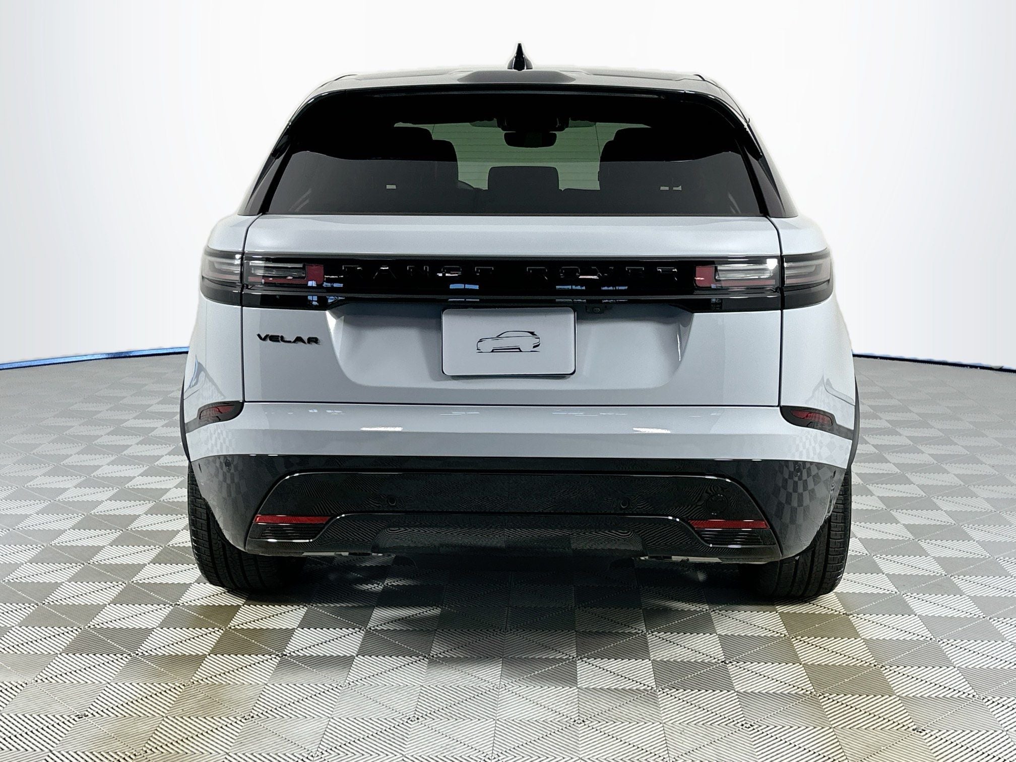 2026 Land Rover Range Rover Velar Dynamic SE