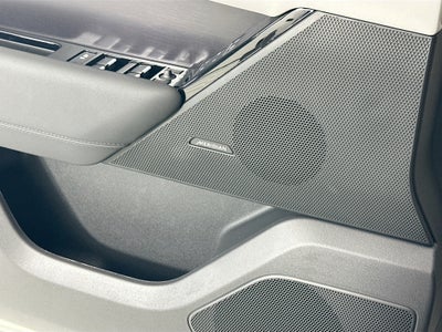 2026 Land Rover Range Rover Velar Dynamic SE