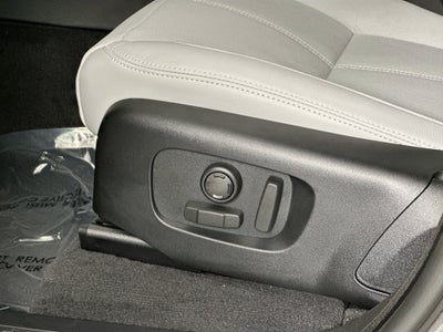 2026 Land Rover Range Rover Velar Dynamic SE