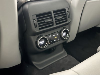 2026 Land Rover Range Rover Velar Dynamic SE