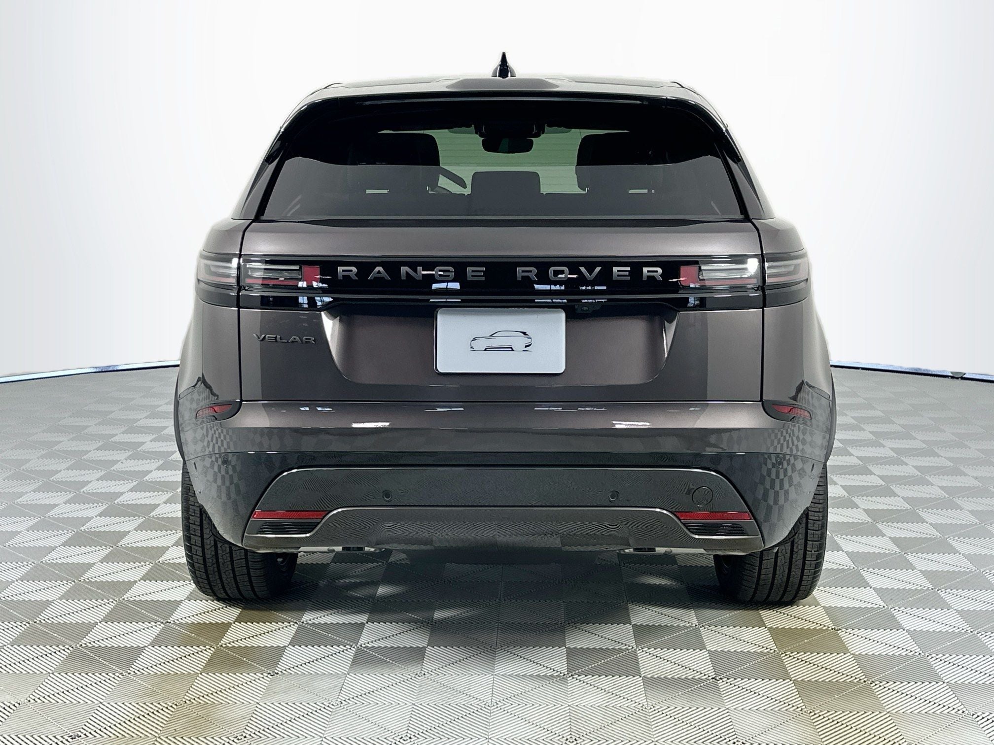 2026 Land Rover Range Rover Velar Dynamic SE
