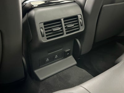 2026 Land Rover Range Rover Velar Dynamic SE