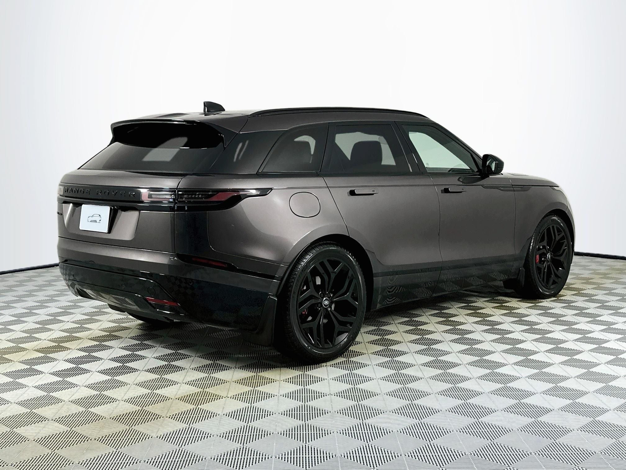 2024 Land Rover Range Rover Velar Dynamic SE