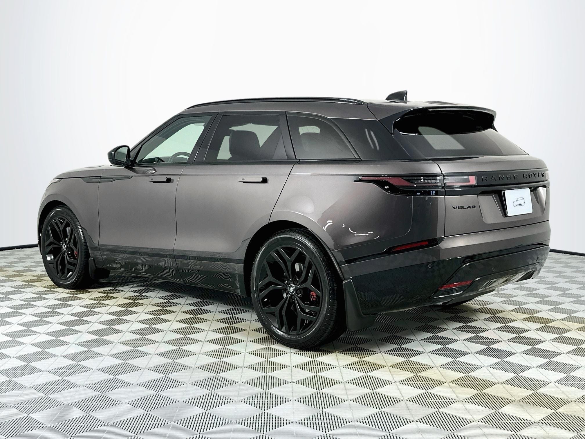 2024 Land Rover Range Rover Velar Dynamic SE