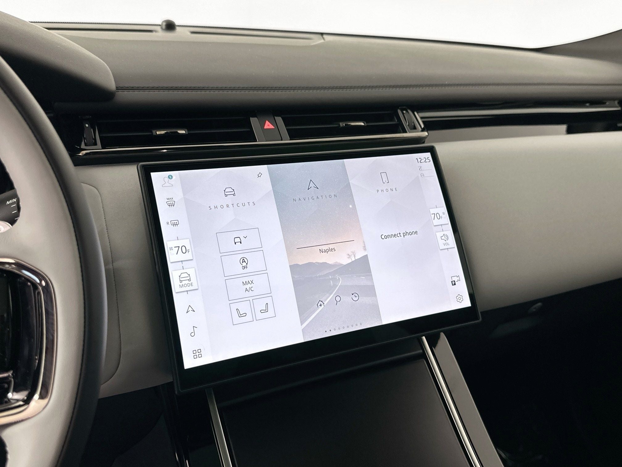 2026 Land Rover Range Rover Velar Dynamic SE