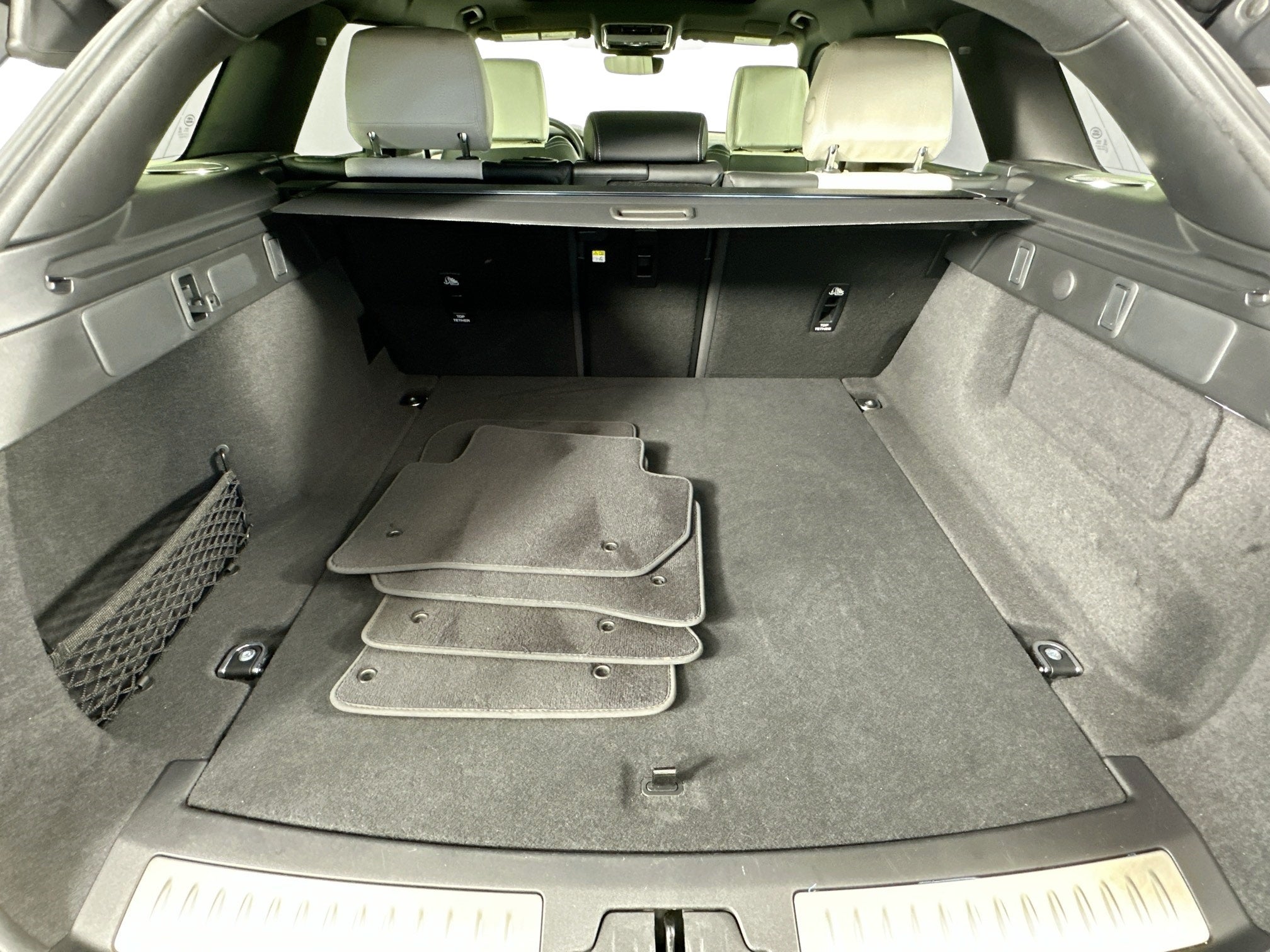 2022 Land Rover Range Rover Velar R-Dynamic HSE