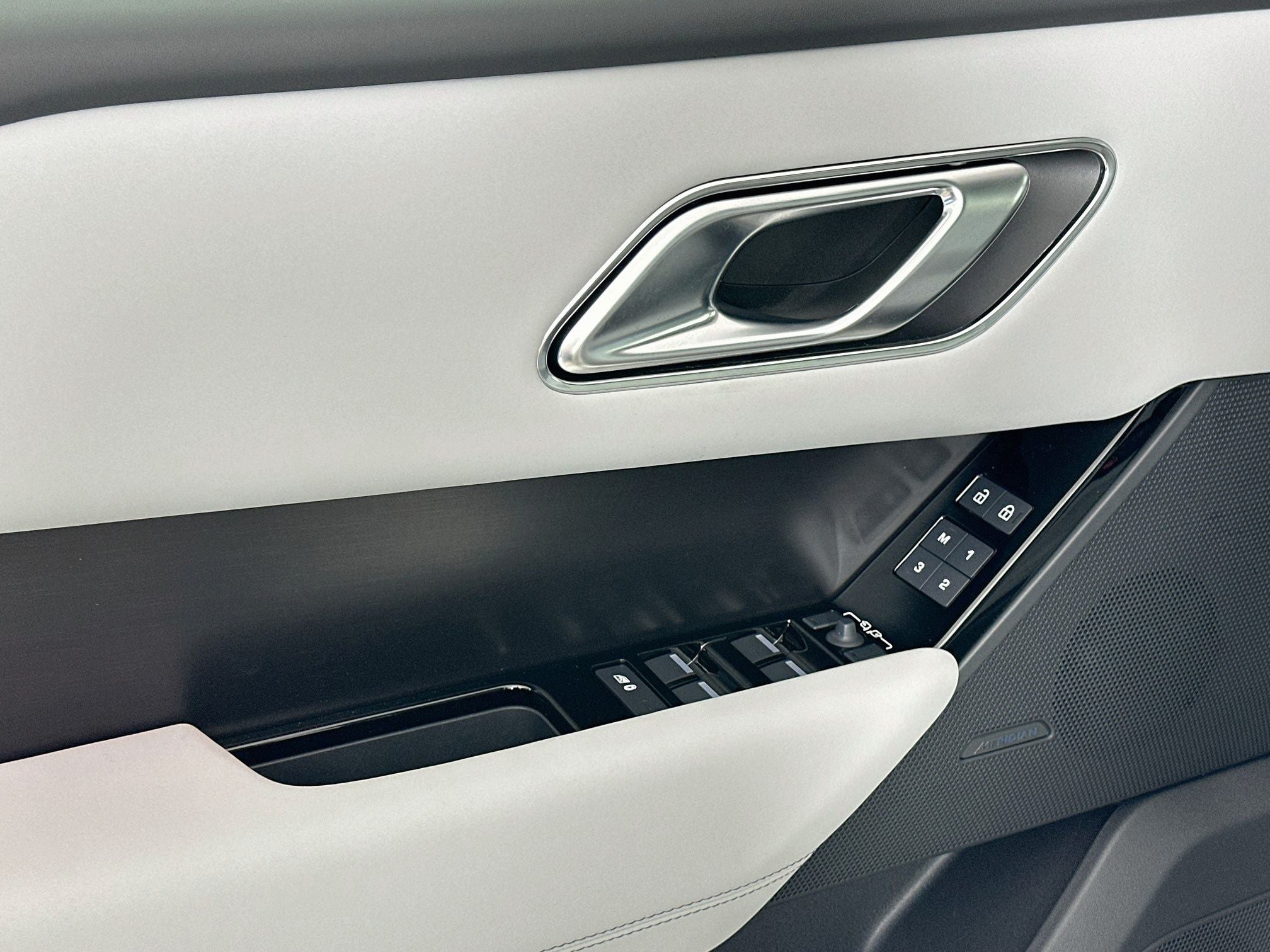 2026 Land Rover Range Rover Velar Base