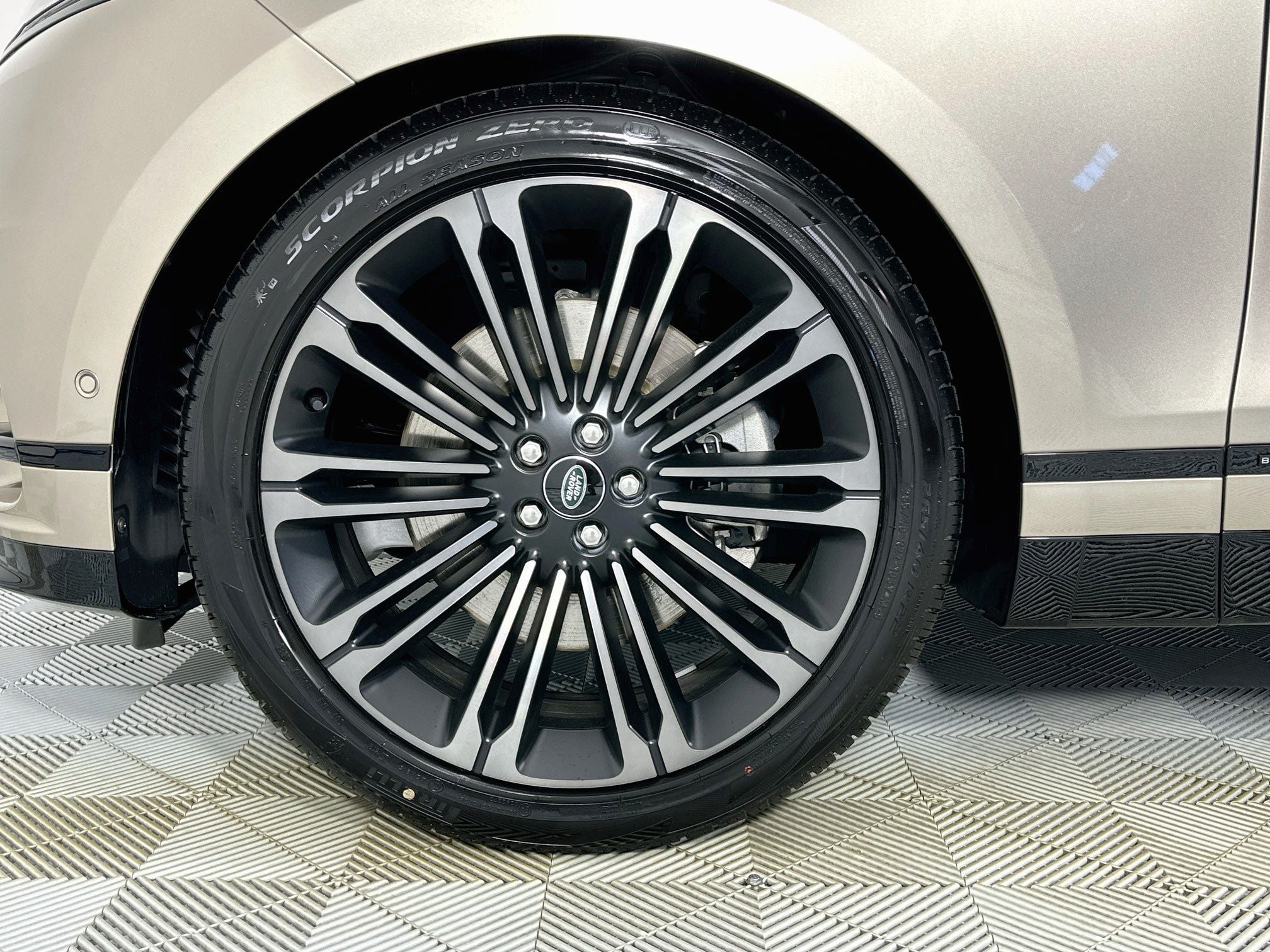 2026 Land Rover Range Rover Velar Base