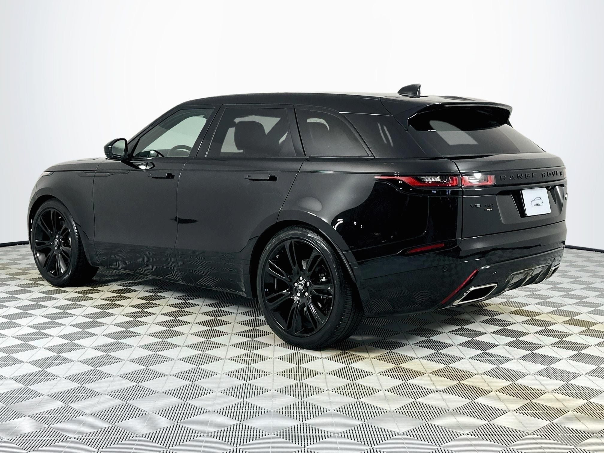 2023 Land Rover Range Rover Velar HST