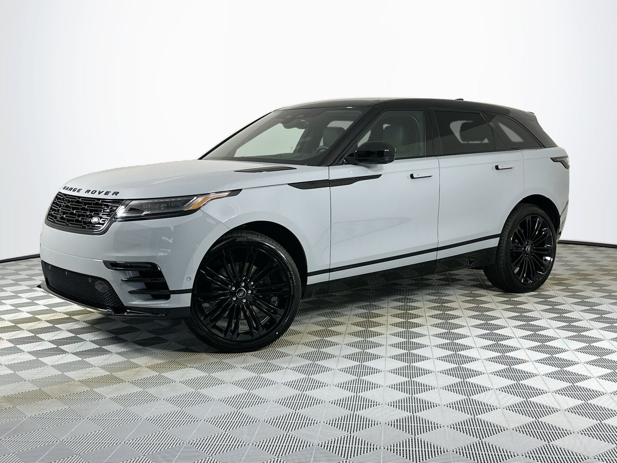 2026 Land Rover Range Rover Velar Base
