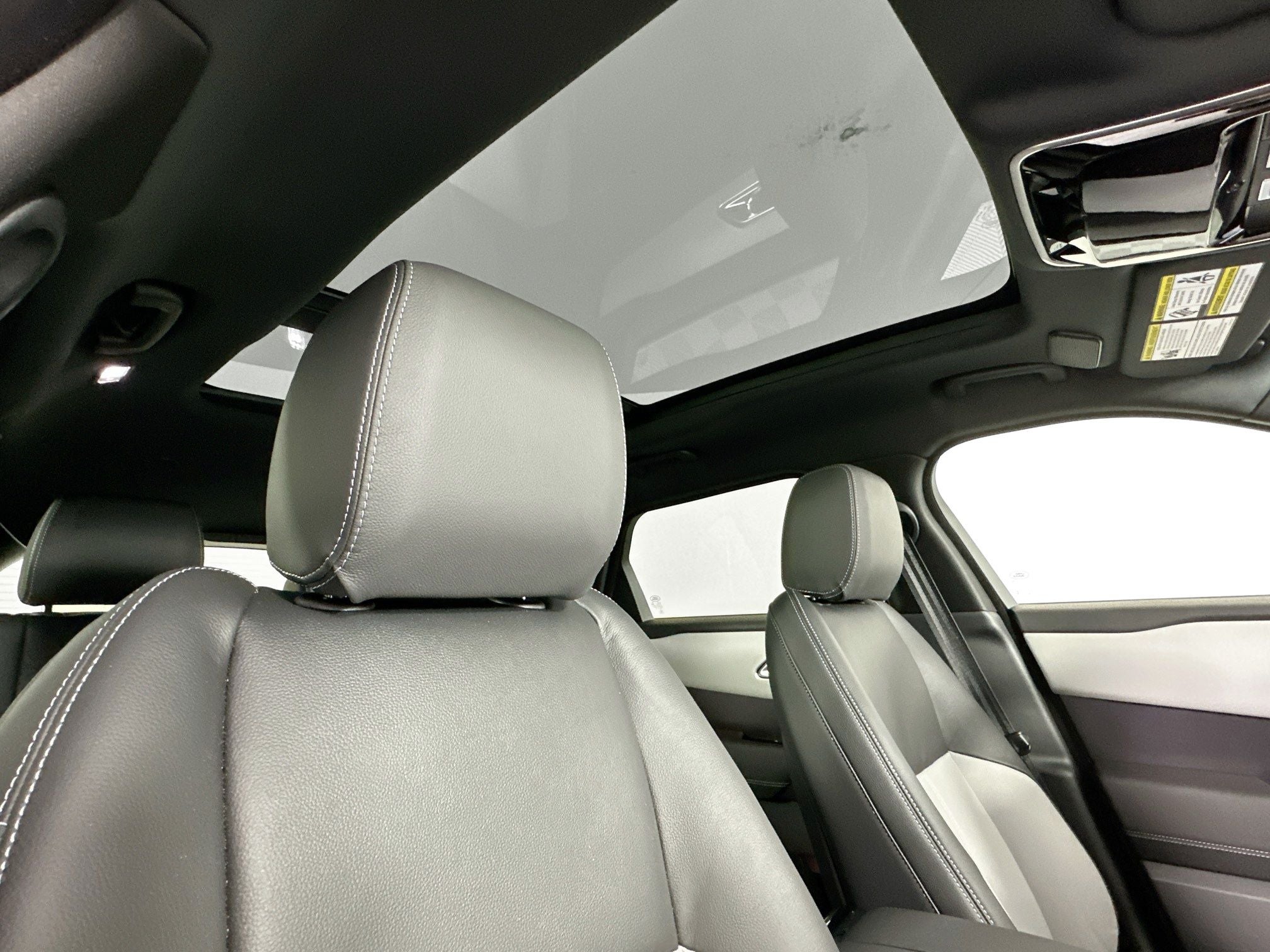 2026 Land Rover Range Rover Velar Base