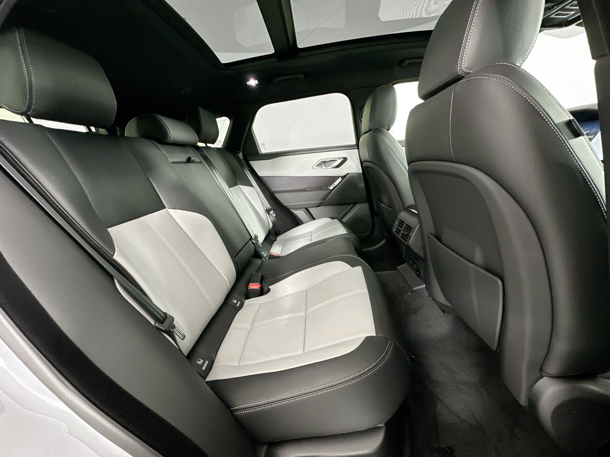 2026 Land Rover Range Rover Velar Base
