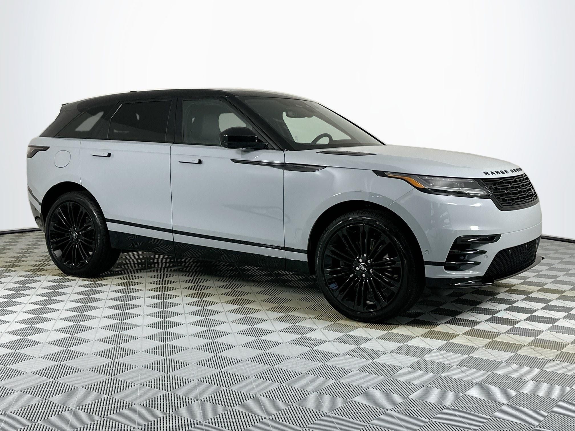 2026 Land Rover Range Rover Velar Base