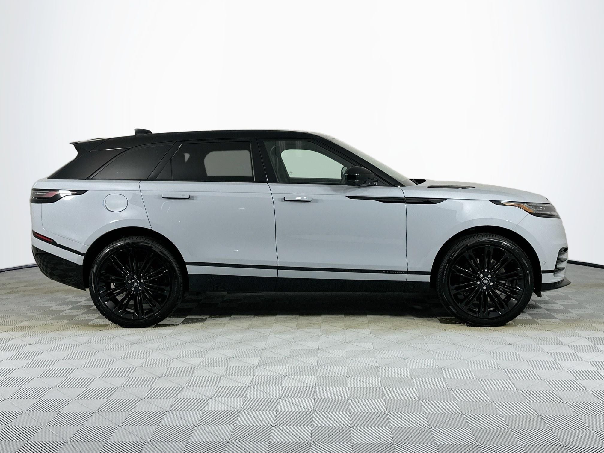 2026 Land Rover Range Rover Velar Base