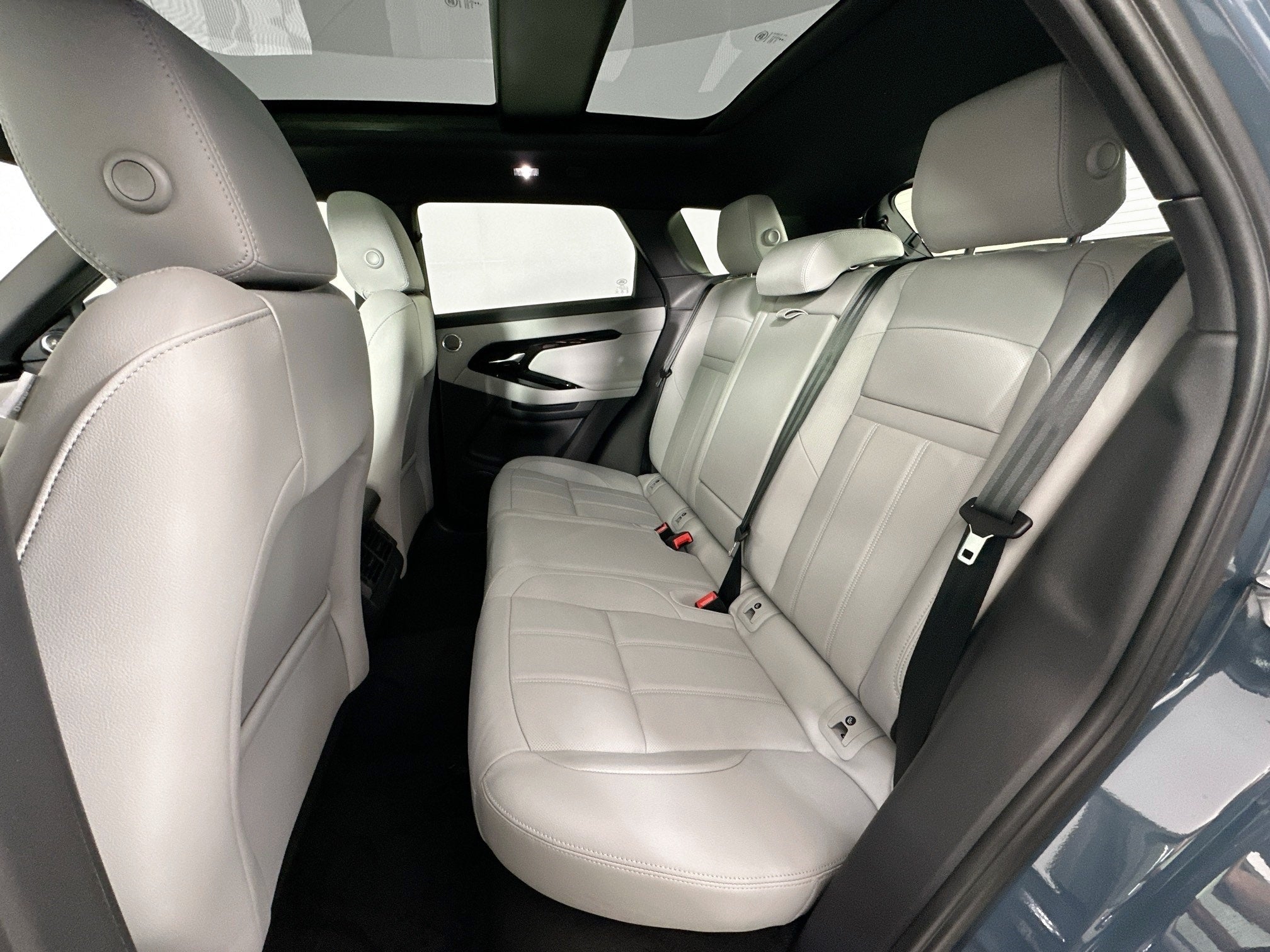 2026 Land Rover Range Rover Evoque S