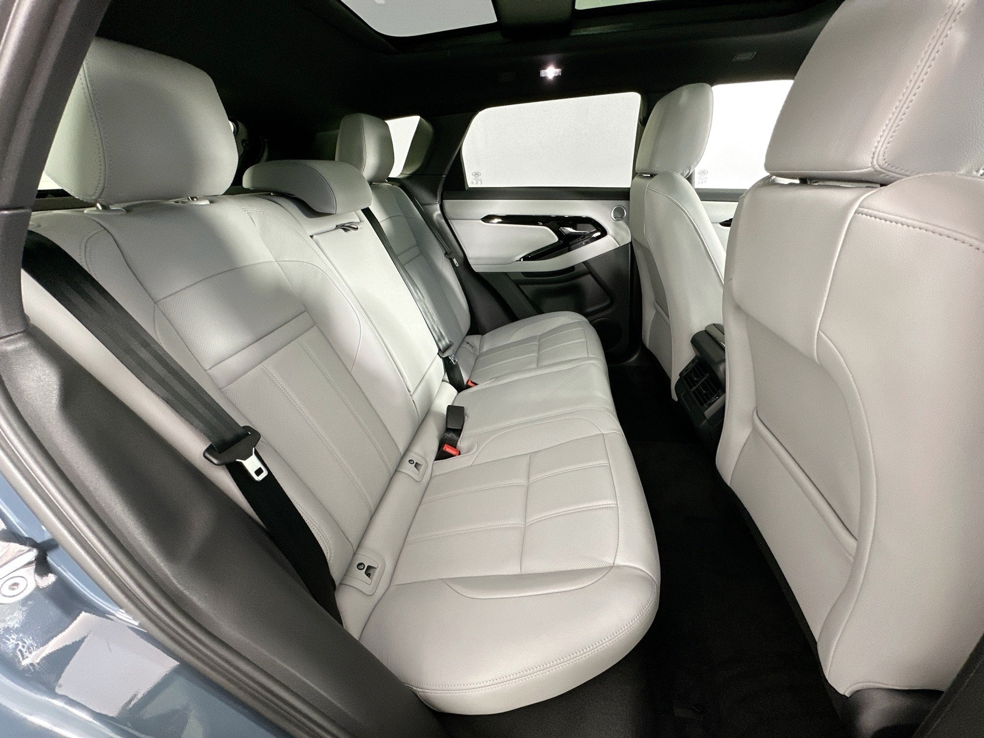 2026 Land Rover Range Rover Evoque S