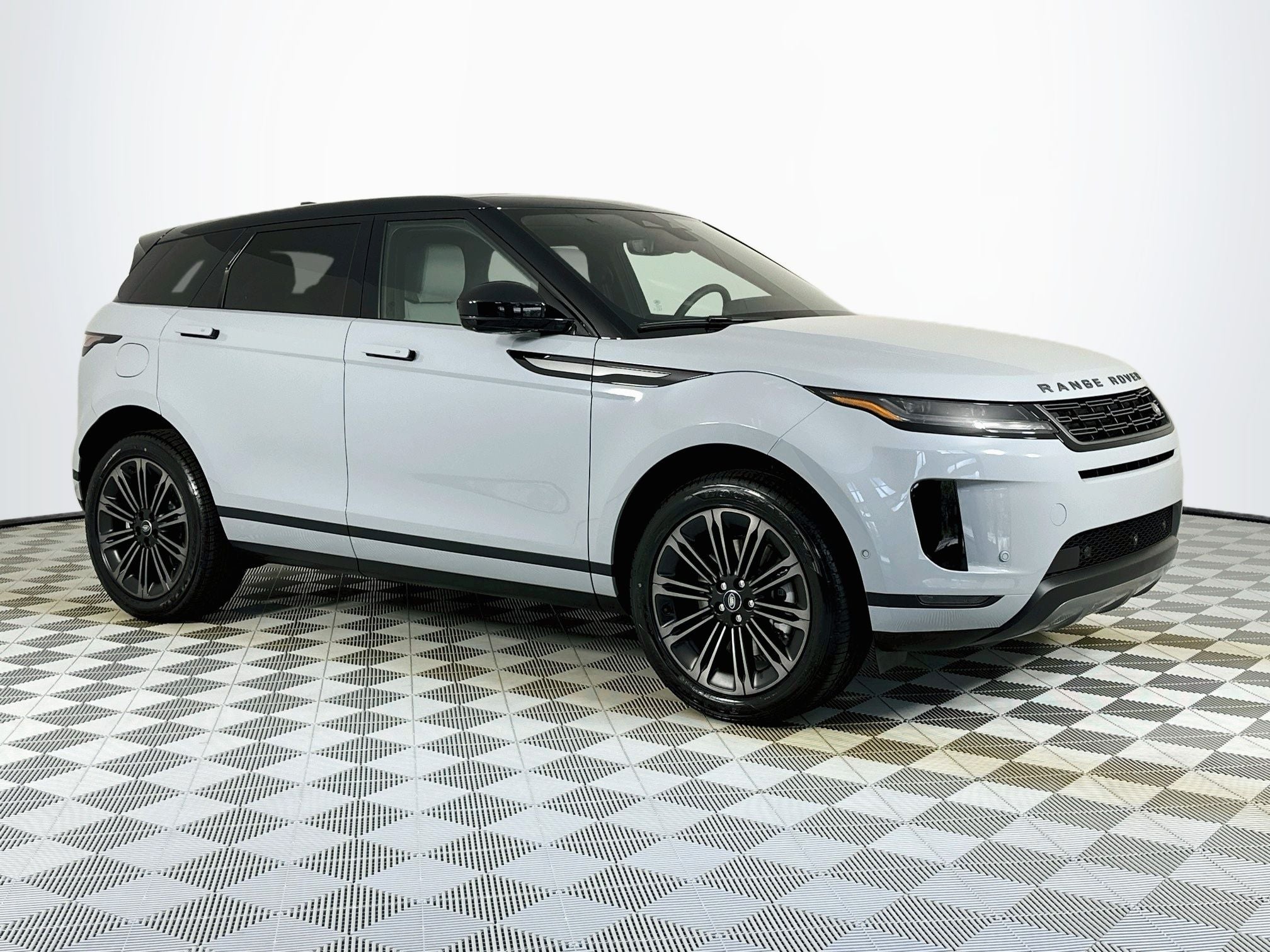 2026 Land Rover Range Rover Evoque S
