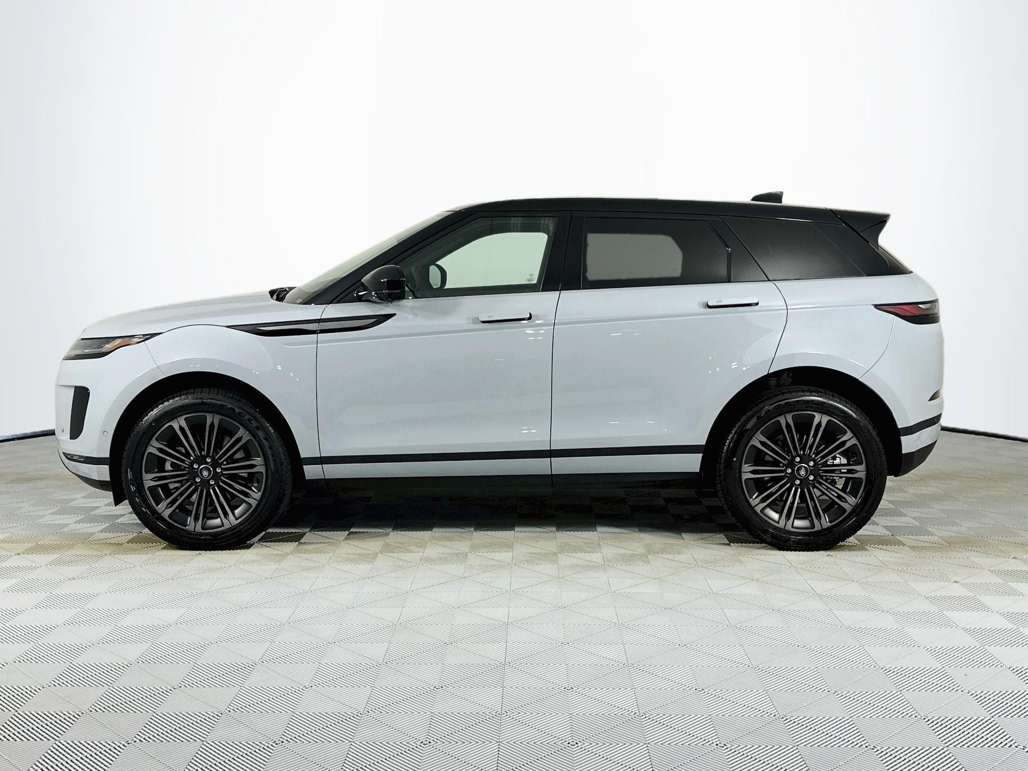 2026 Land Rover Range Rover Evoque S