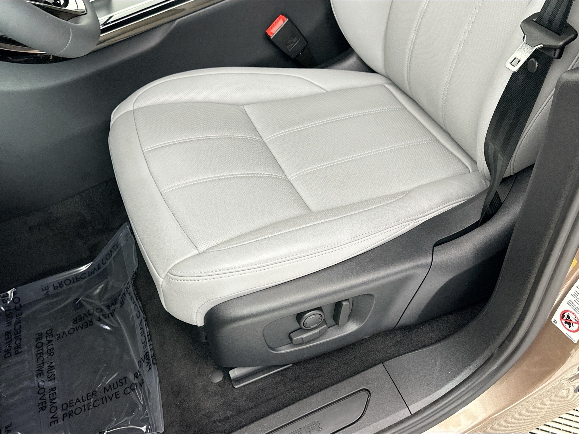 2026 Land Rover Range Rover Evoque S