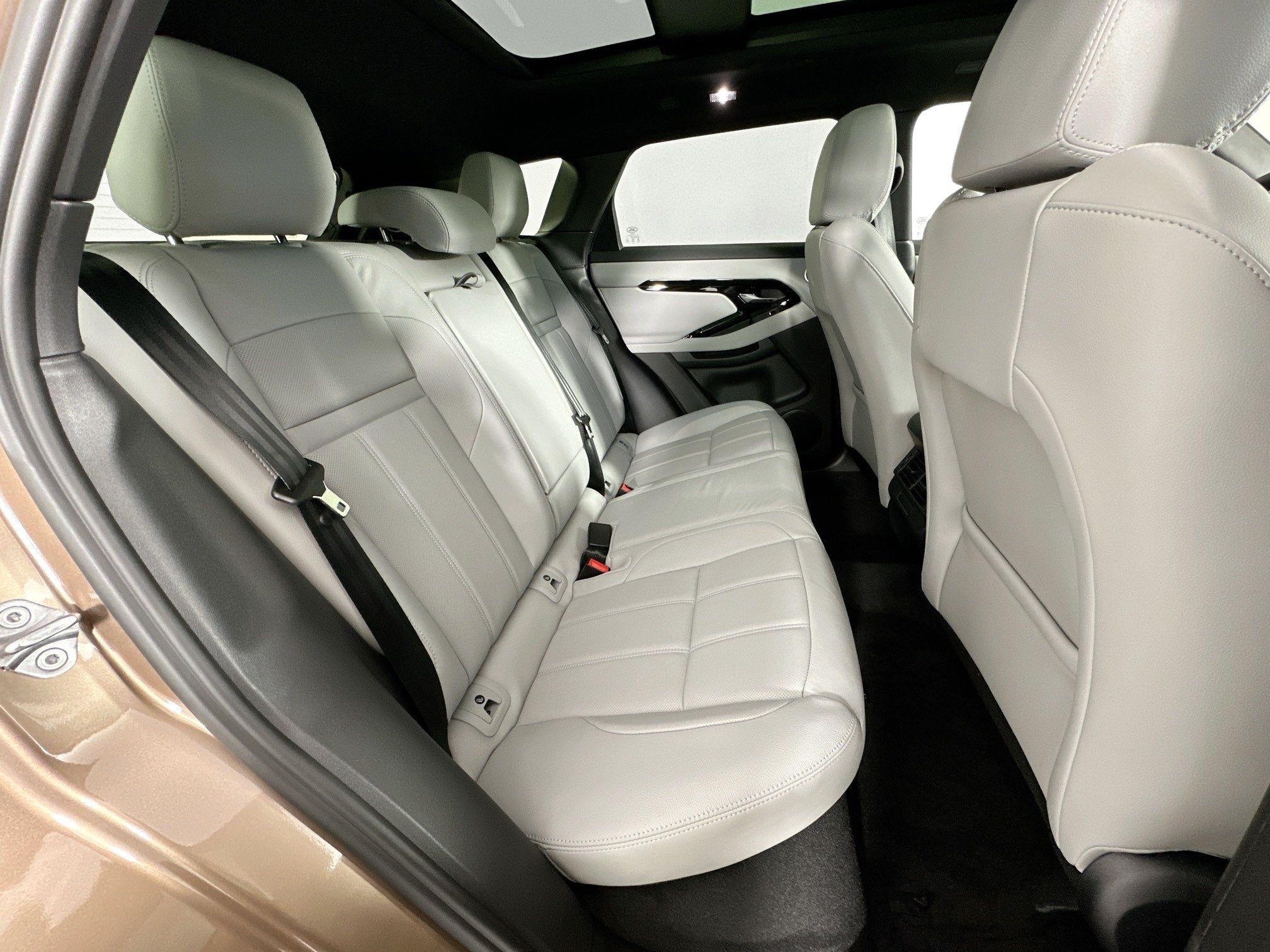 2026 Land Rover Range Rover Evoque S