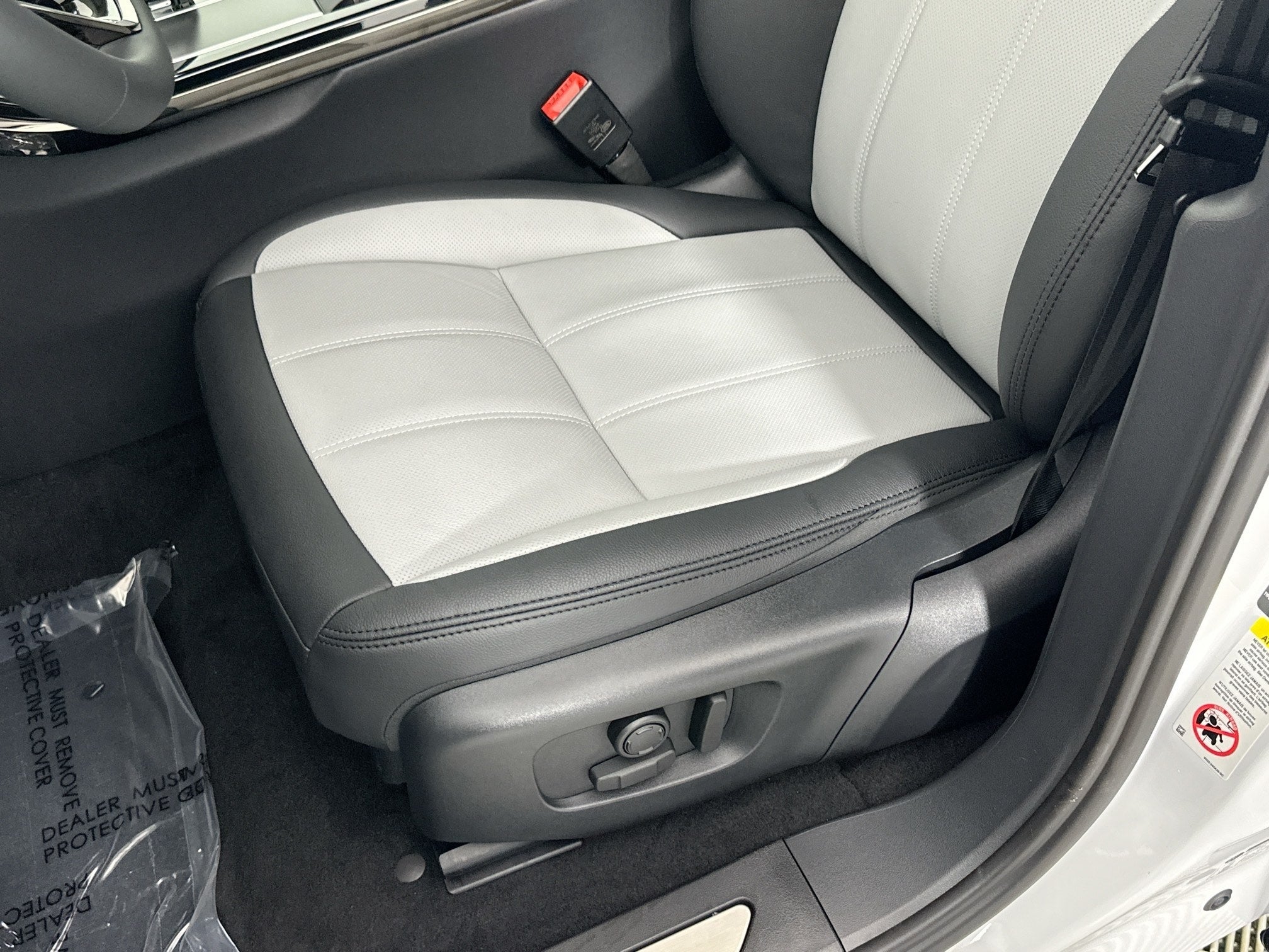 2024 Land Rover Range Rover Evoque Dynamic