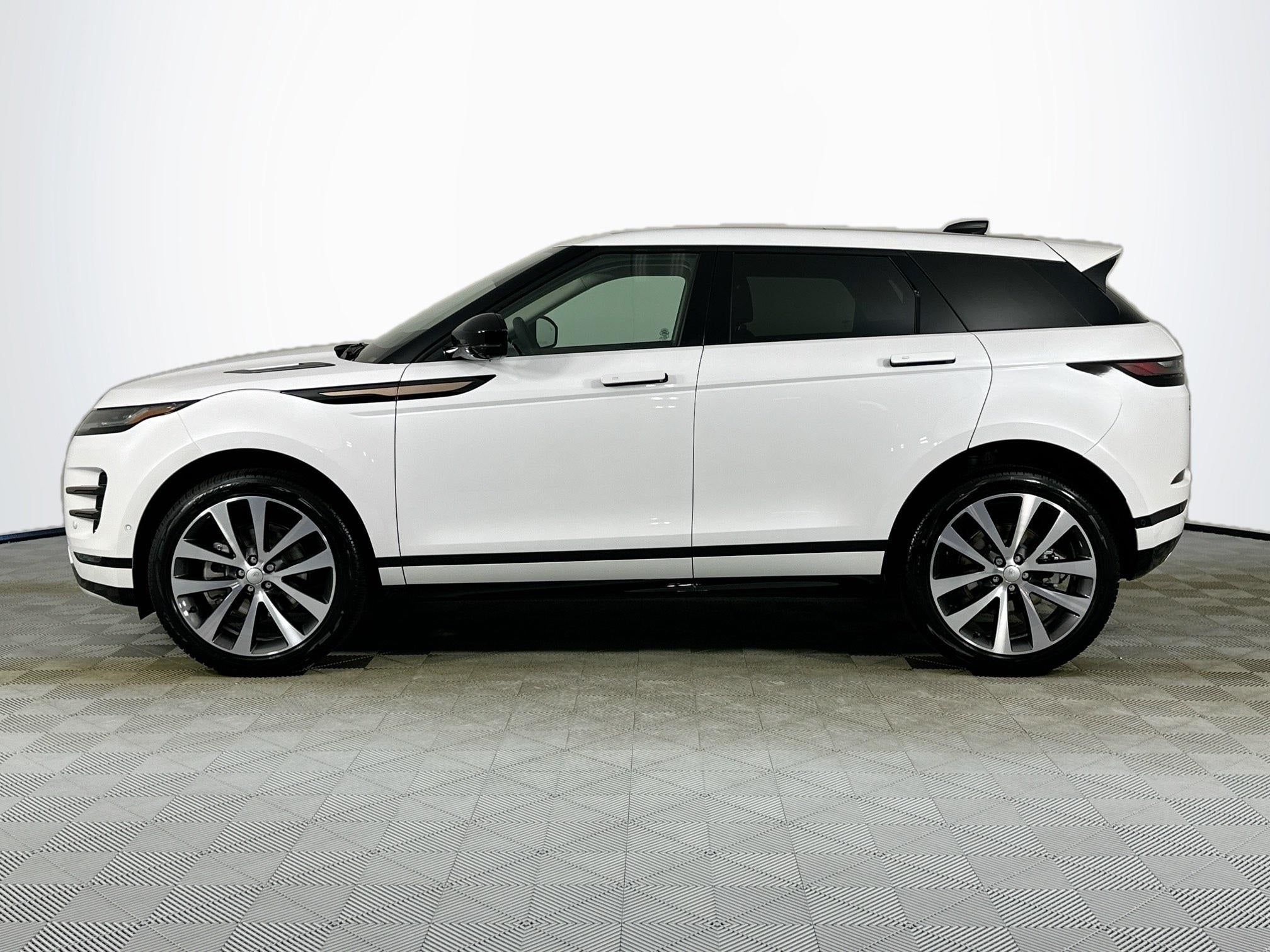 2024 Land Rover Range Rover Evoque Dynamic