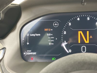 2025 McLaren Artura Base