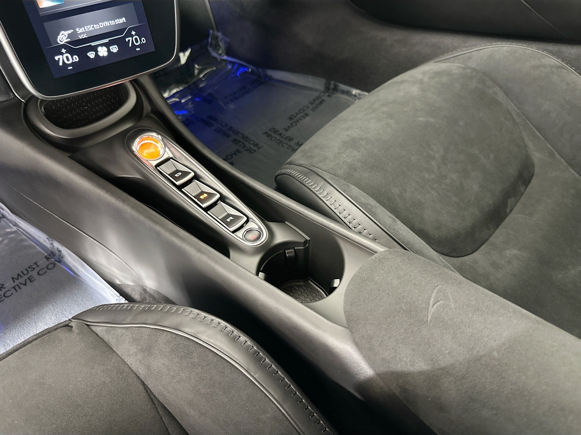 2025 McLaren Artura Base