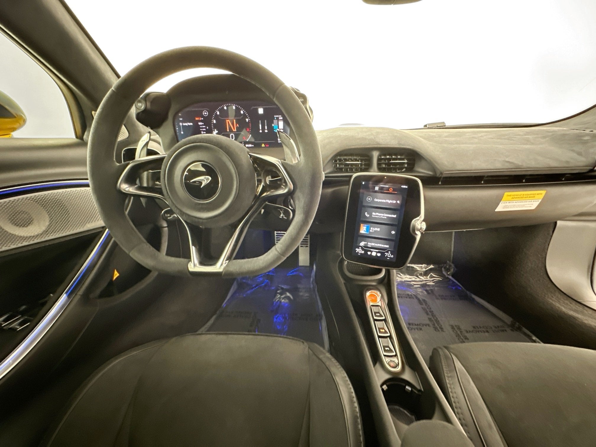 2025 McLaren Artura Base