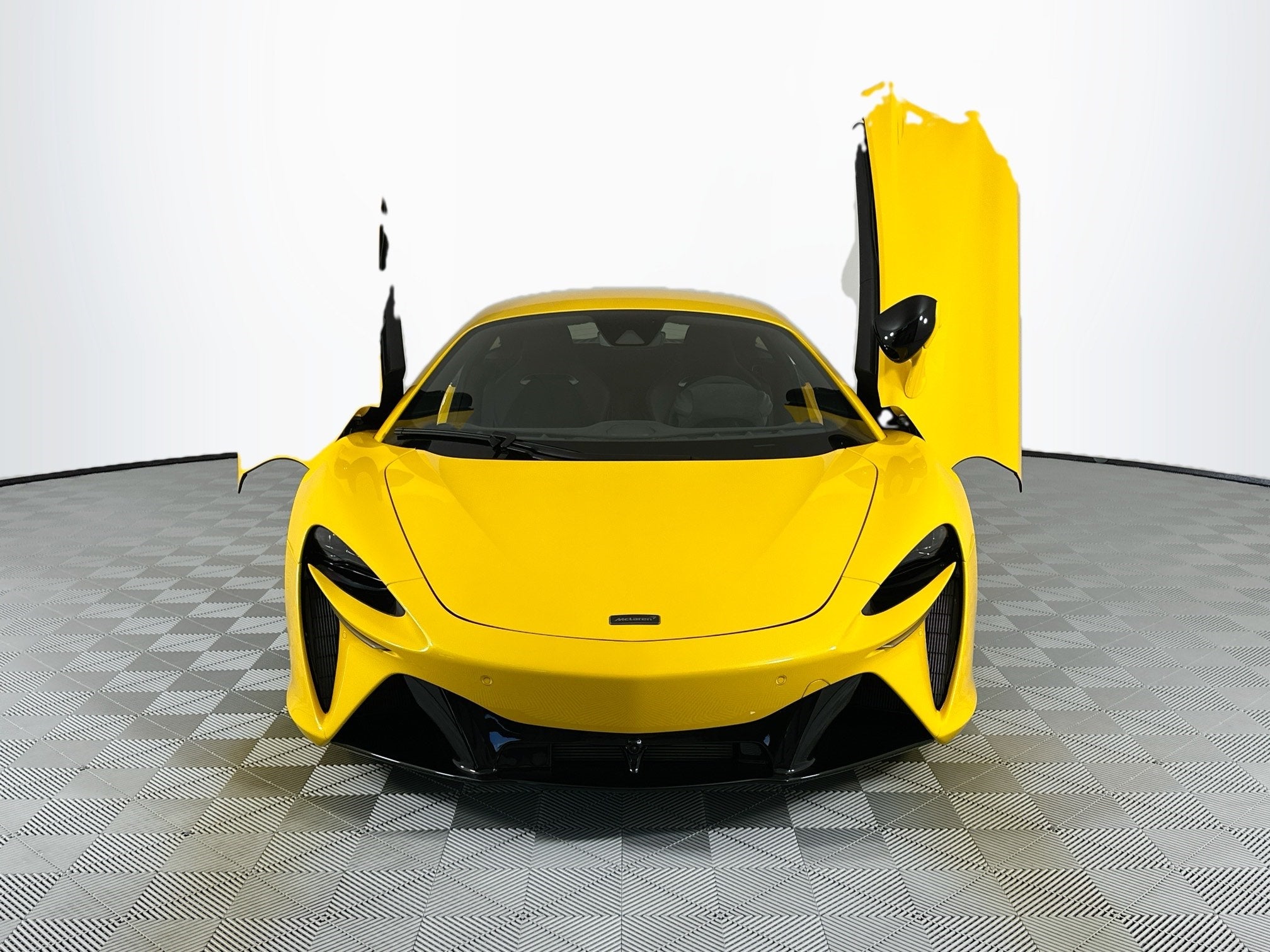 2025 McLaren Artura Base