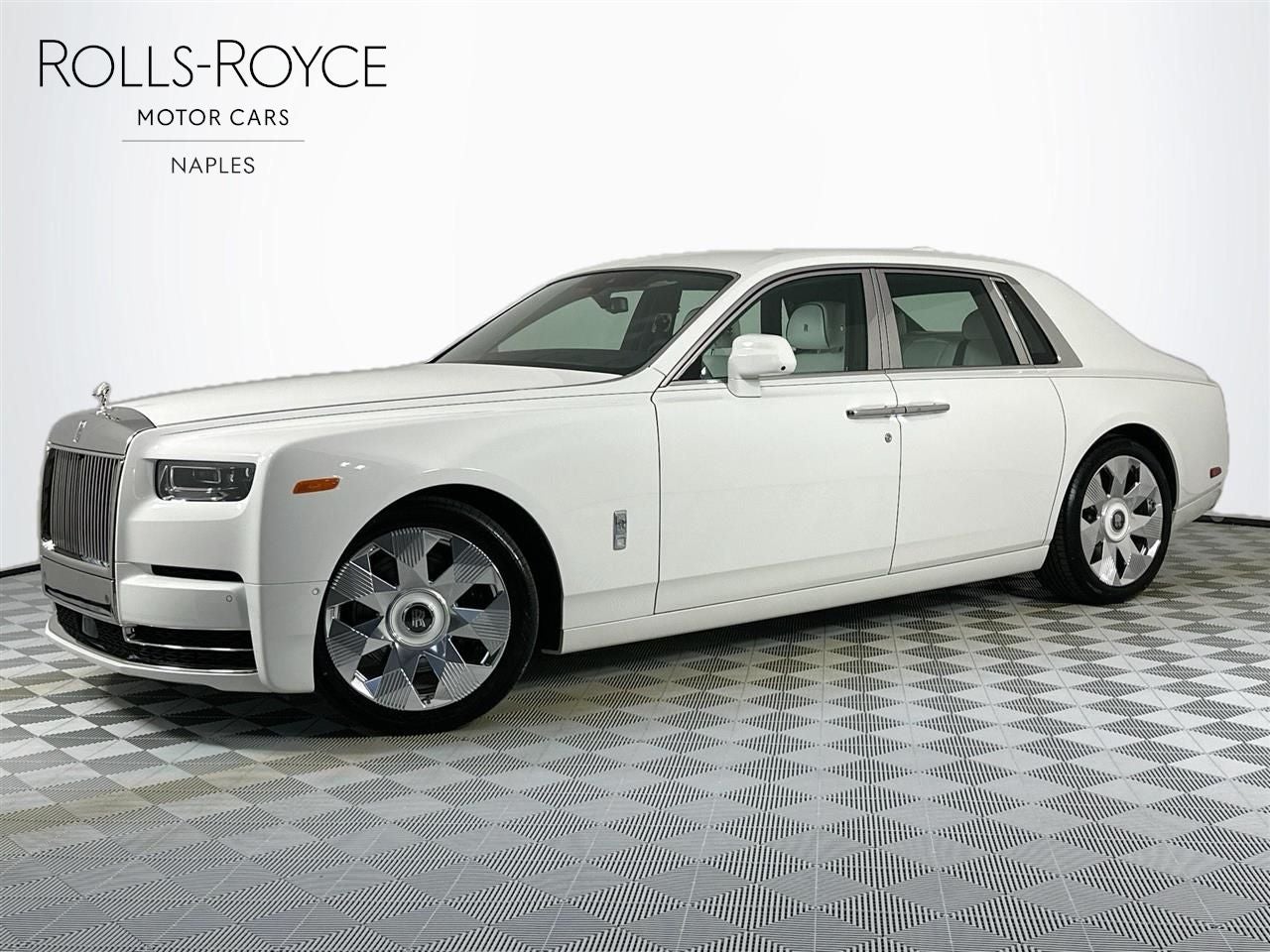 2026 Rolls-Royce Phantom Base