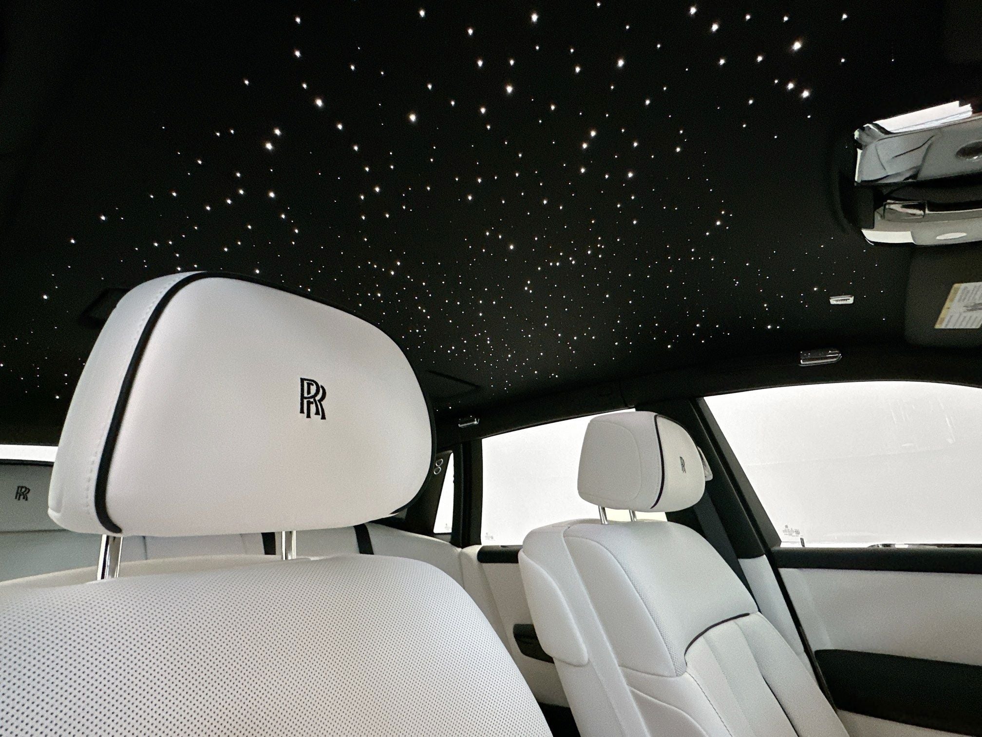 2026 Rolls-Royce Phantom Base