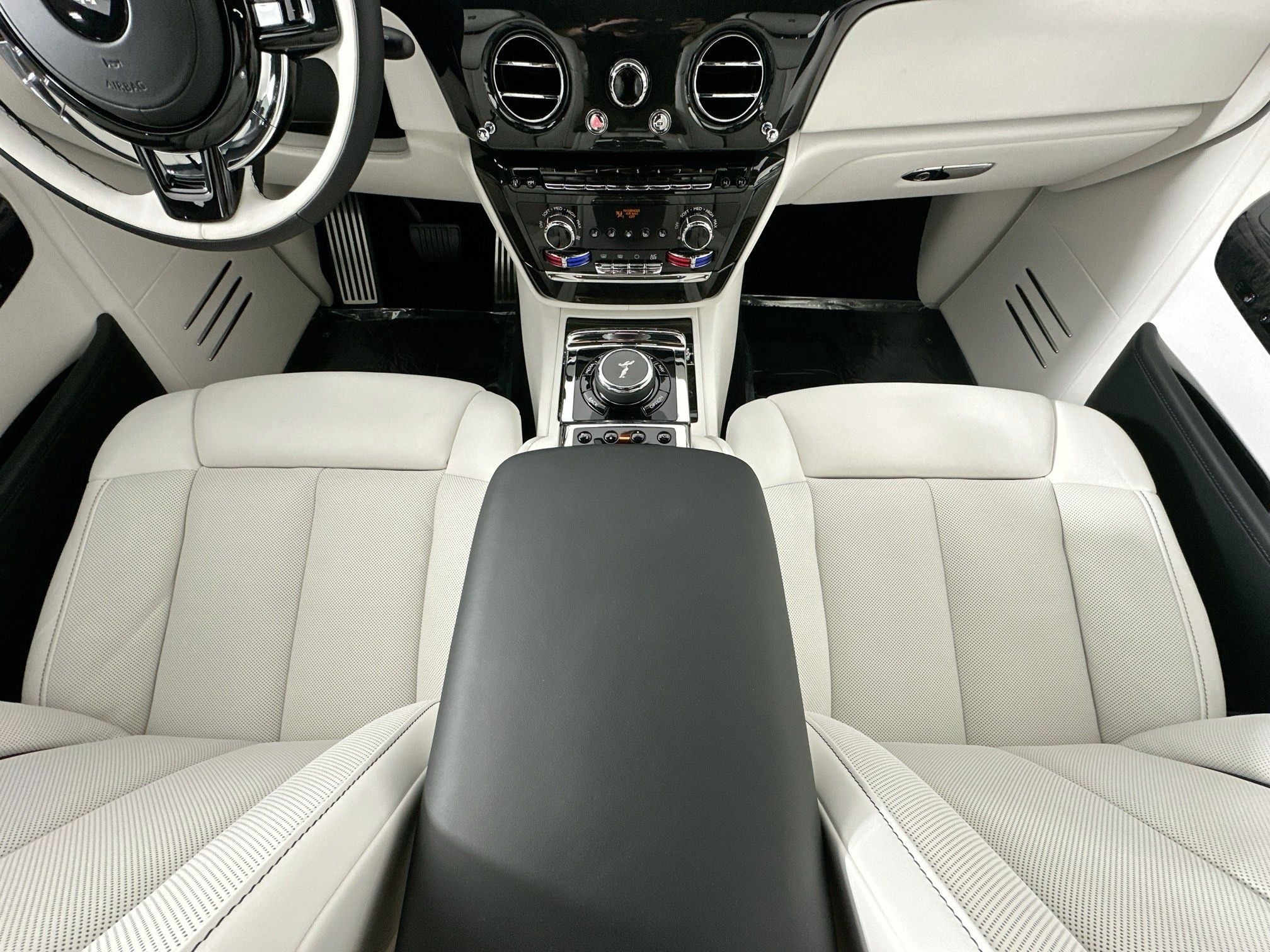 2026 Rolls-Royce Phantom Base