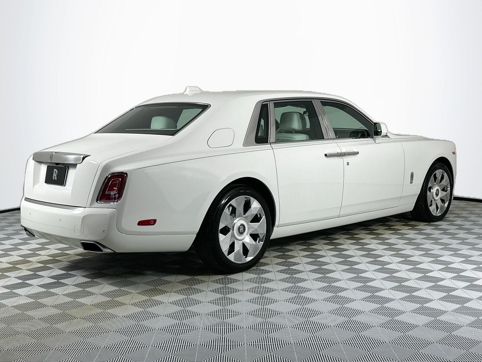 2026 Rolls-Royce Phantom Base